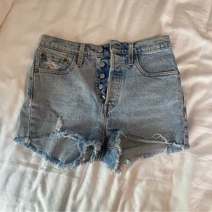 Levi’s 501 High Rise Shorts in Light Tango
